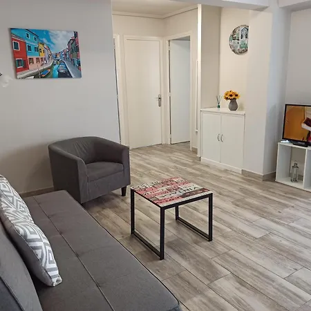 Piso Reformado Cerca Sardinero Santander