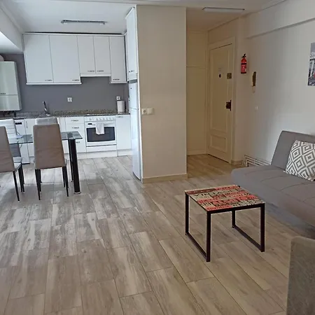 Piso Reformado Cerca Sardinero
